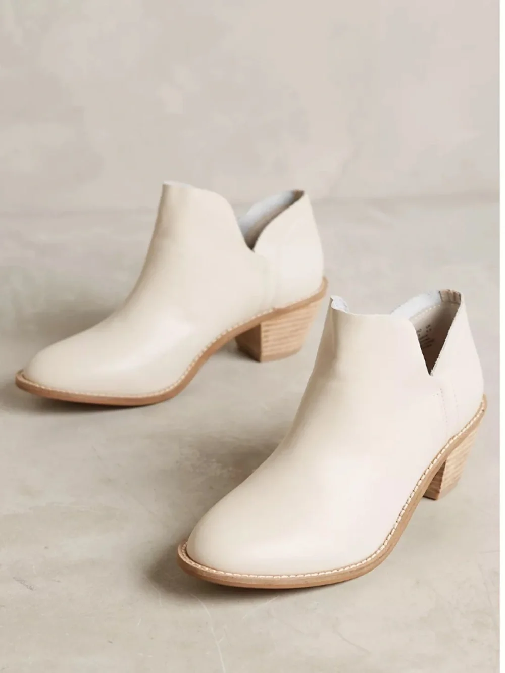 Kelsi Dagger Brooklyn Kenmare Ankle Booties Off White/Cream Size 7.5 NWOB